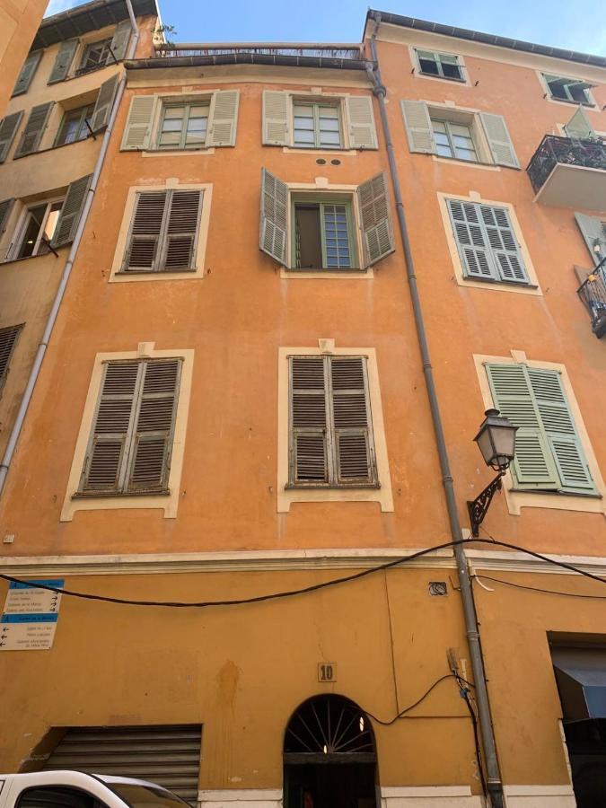 Apartment 33 On The Old Historic Senate Square Ницца Экстерьер фото