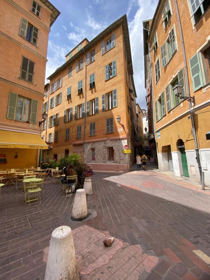 Apartment 33 On The Old Historic Senate Square Ницца Экстерьер фото