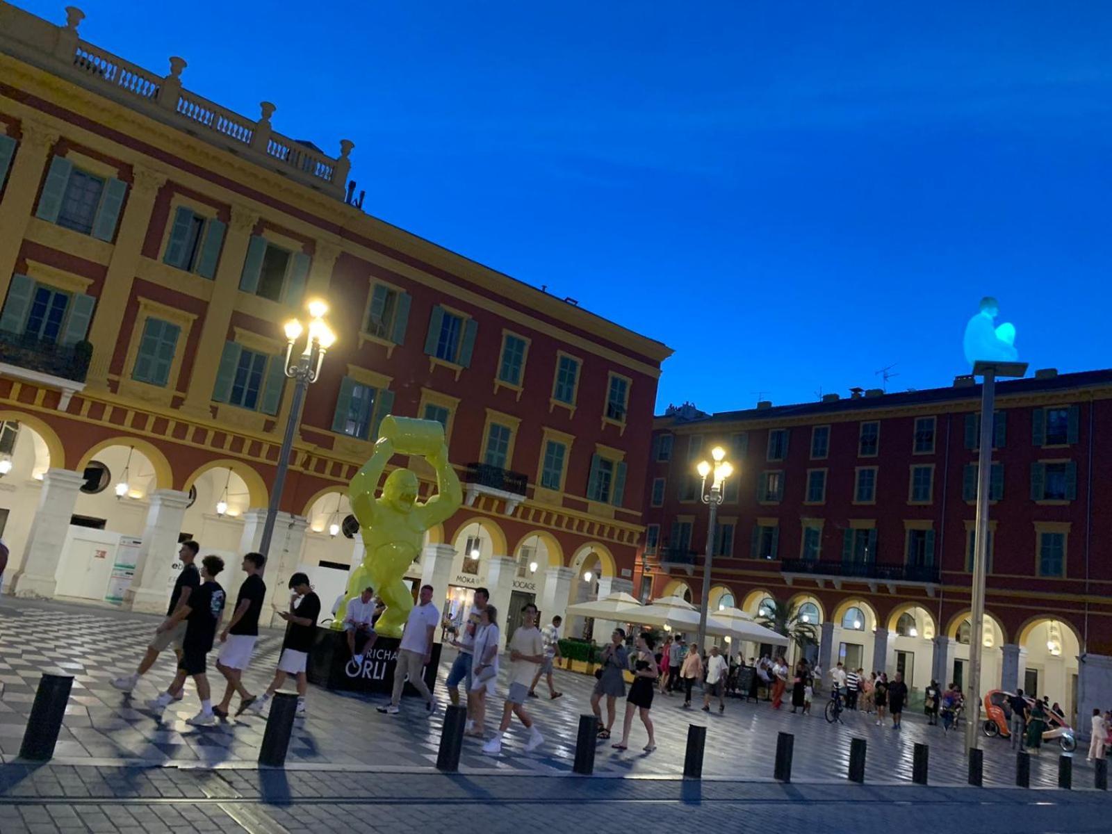 Apartment 33 On The Old Historic Senate Square Ницца Экстерьер фото