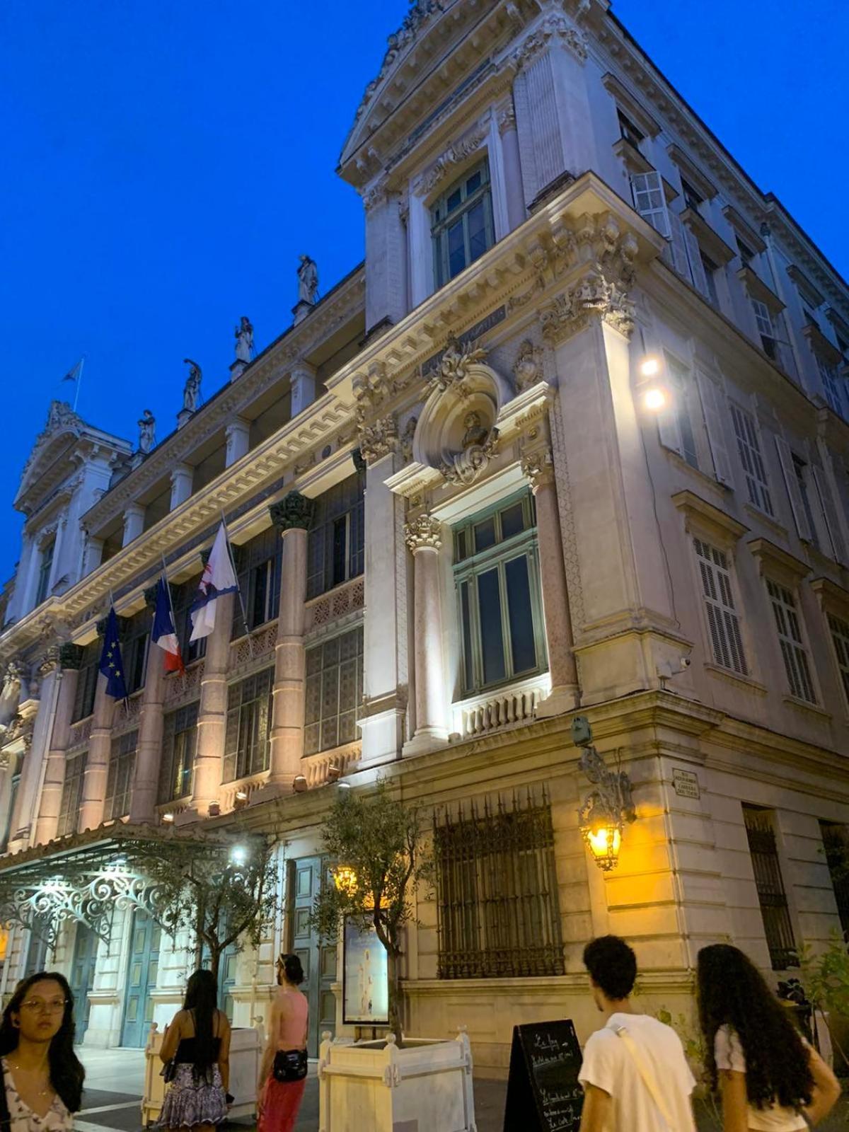 Apartment 33 On The Old Historic Senate Square Ницца Экстерьер фото