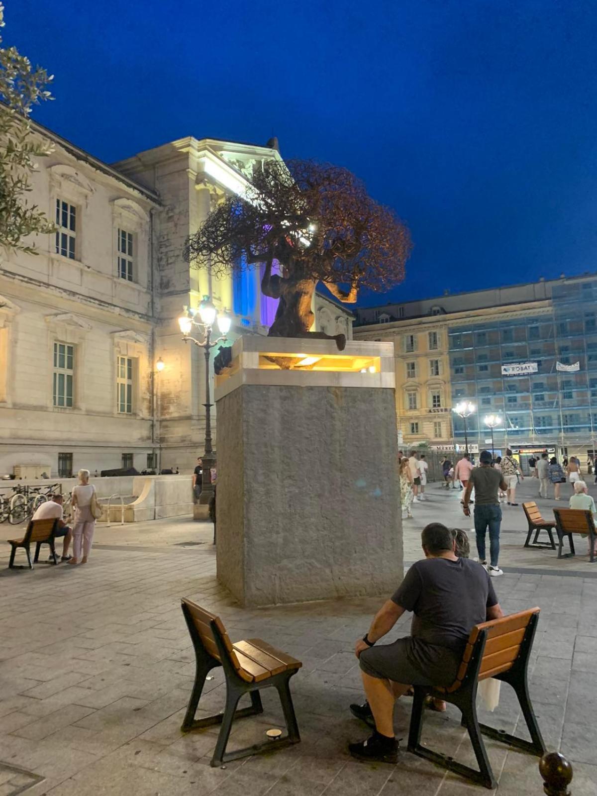 Apartment 33 On The Old Historic Senate Square Ницца Экстерьер фото
